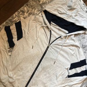 π¨Sale on Closetπ¨Menβs Soft-Washed Zip-Up Jacket